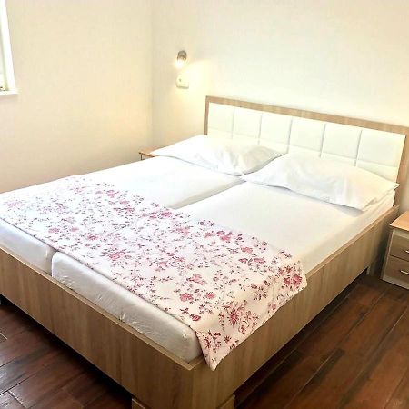 Apartmani Maki Omiš Екстериор снимка
