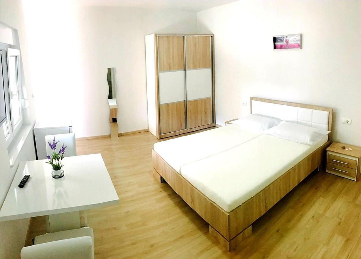 Apartmani Maki Omiš Екстериор снимка