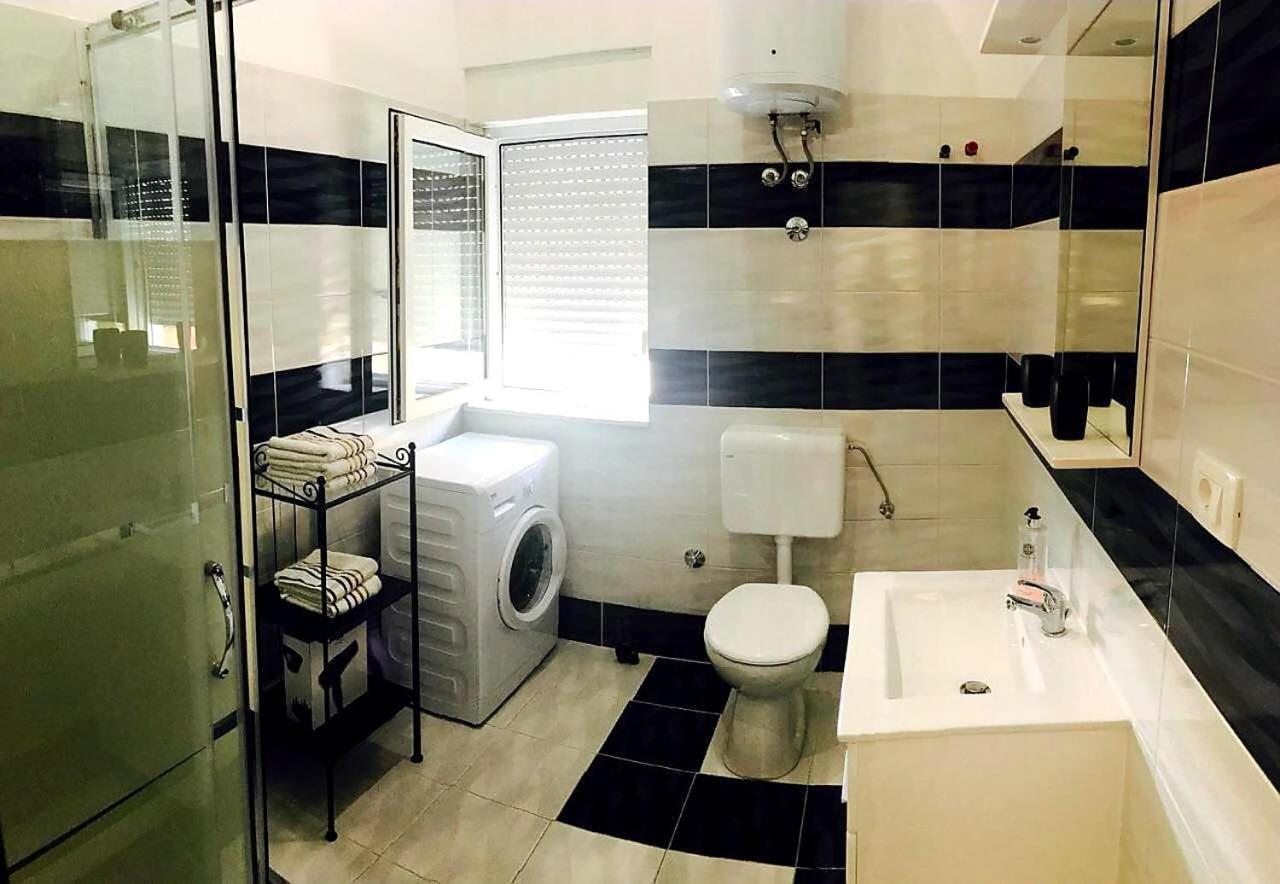 Apartmani Maki Omiš Екстериор снимка