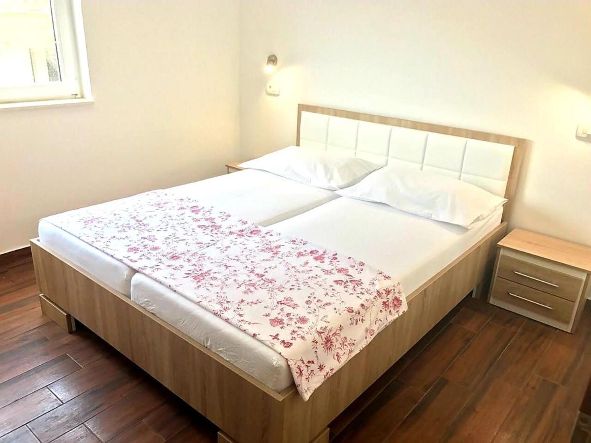 Apartmani Maki Omiš Екстериор снимка